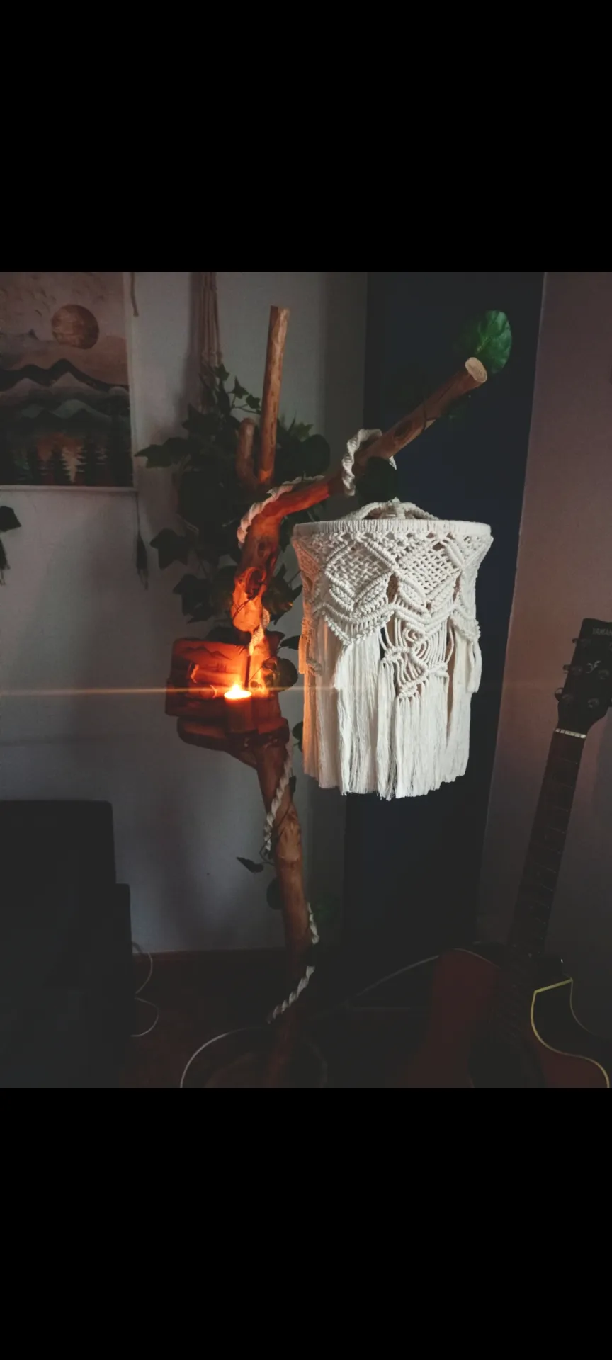 Lámpara  de macramé y madera - Imagen 3