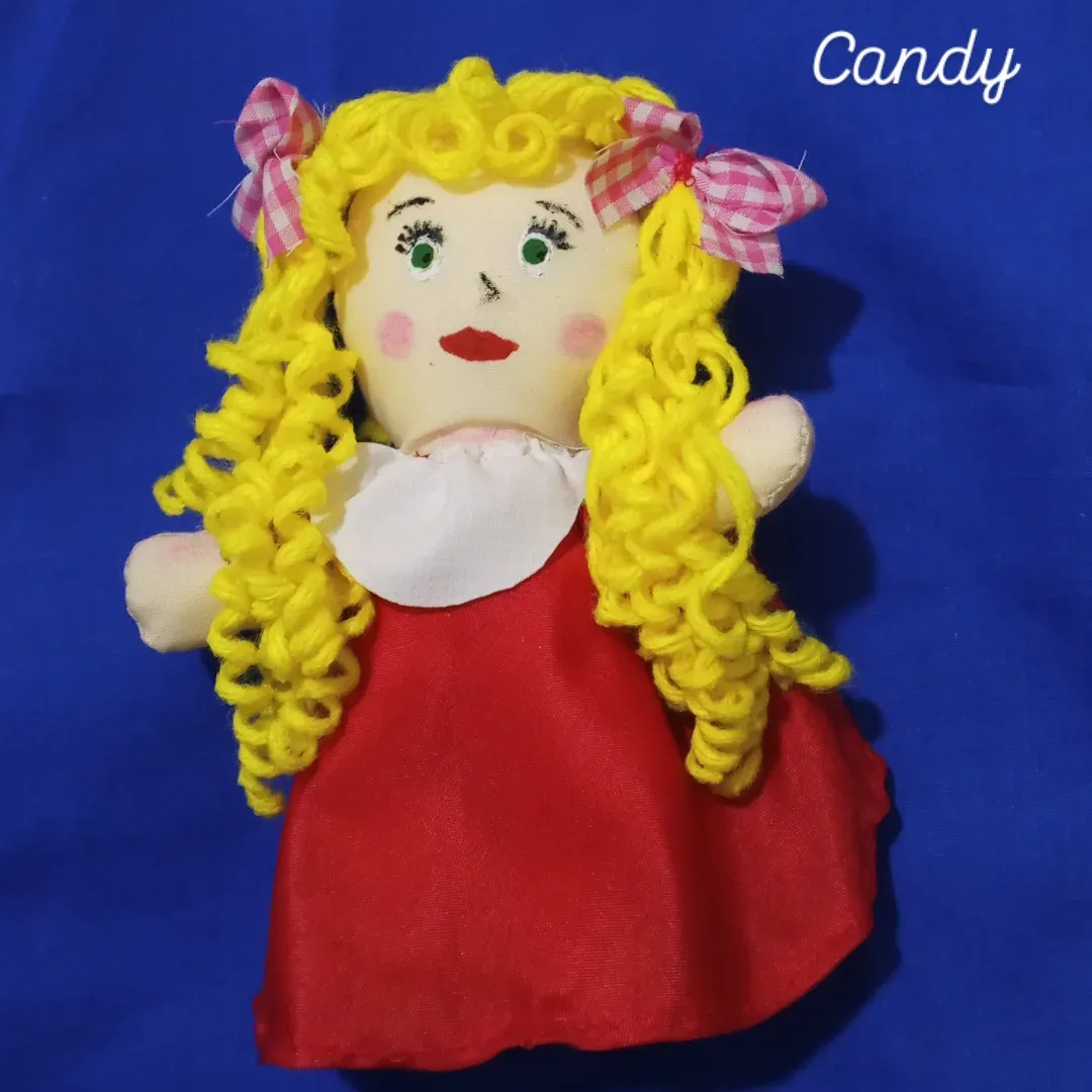 Muñeca de tela 10cm. Colección: Chiquis - Imagen 5