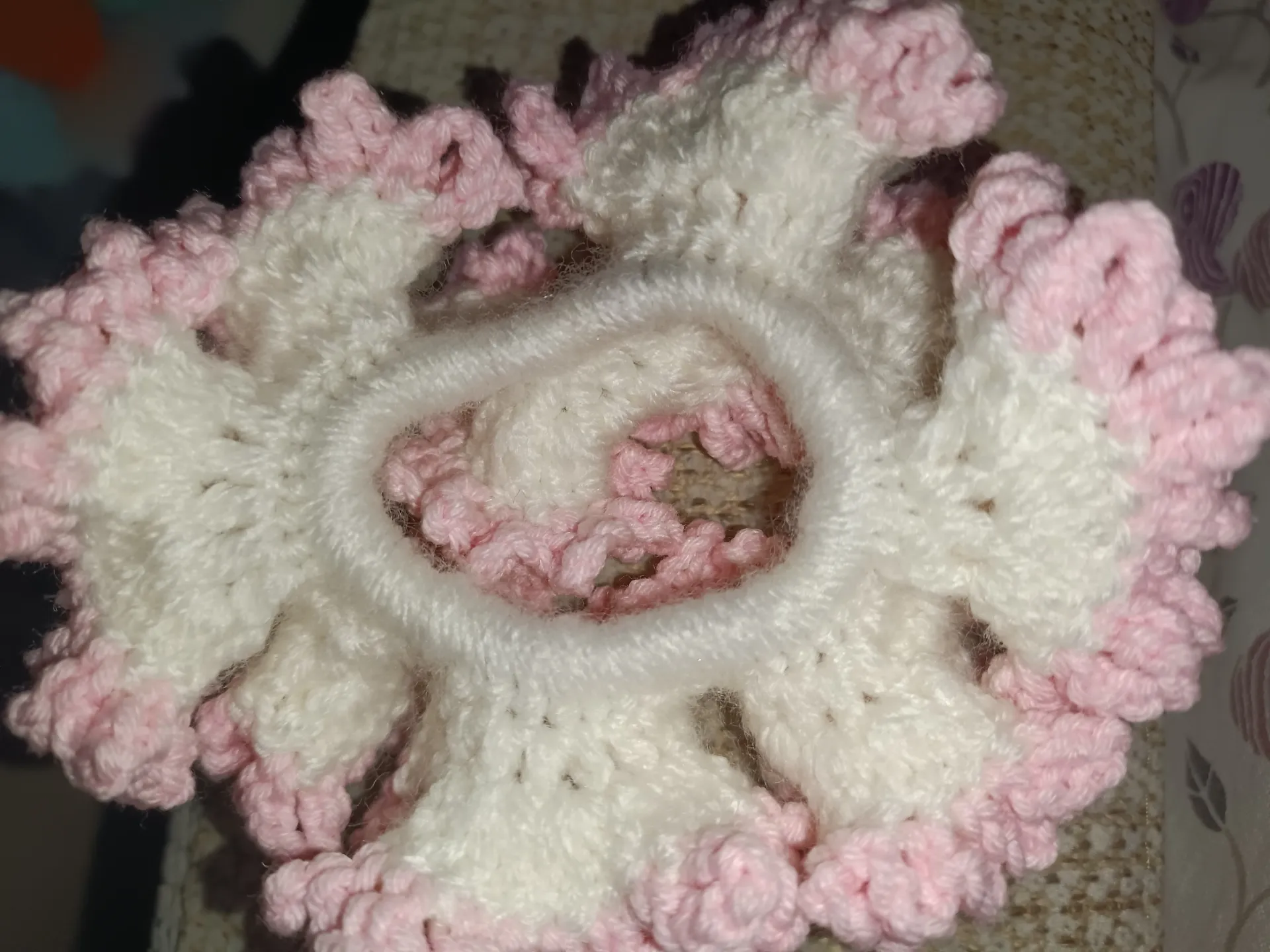 Scrunchies clavel - Imagen 3