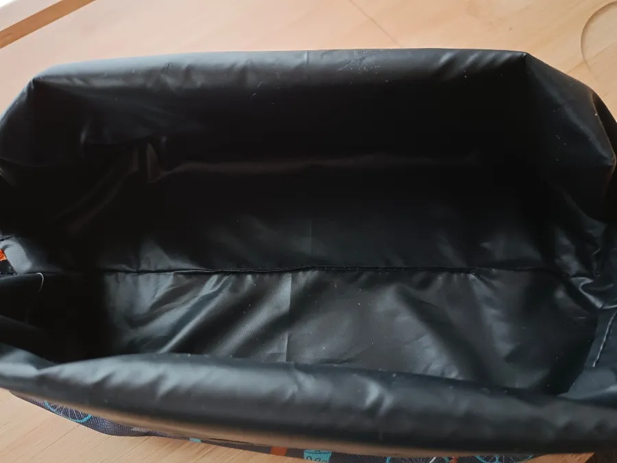 Neceser Impermeable – Práctico, resistente y con estilo - Imagen 5