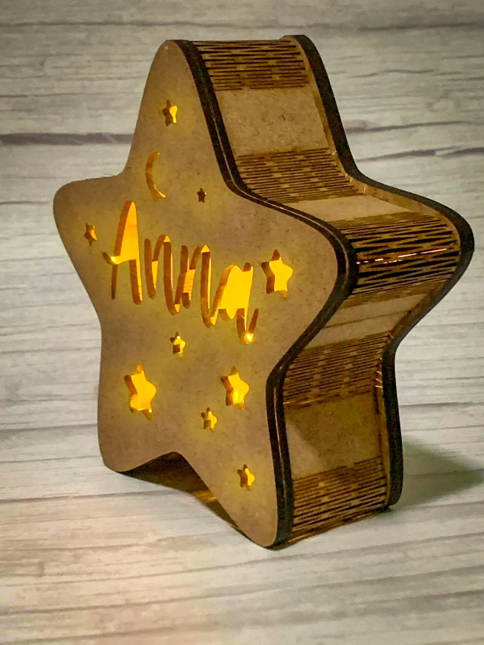 Lámpara LED estrella personalizada con nombre - Imagen 2