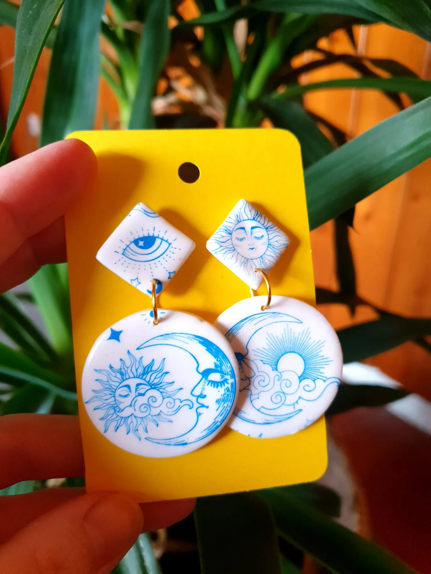 Pendientes universo a color - Imagen 3