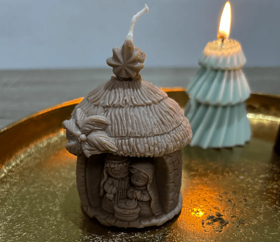 Vela en forma de casita